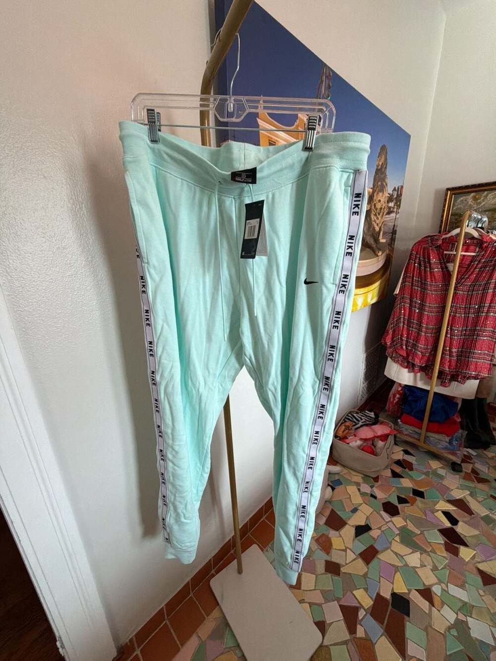 Nike Women's Tape Pack Fleece Sweatpants Mint Green Size 1X BQ2747-336 NWT